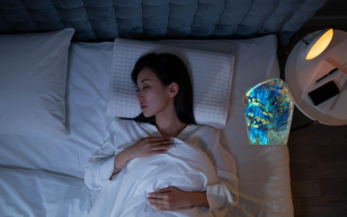 Dormir avec une labradorite : Mon expérience personnel et avis