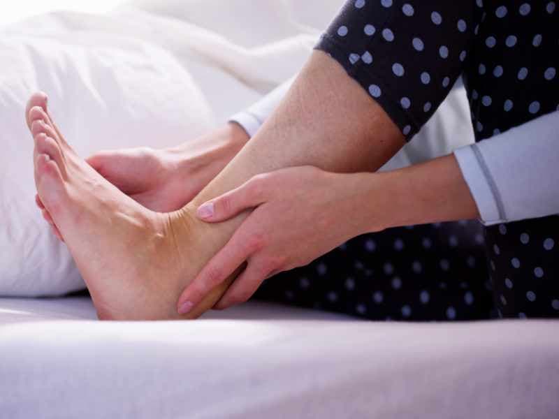 Comment dormir avec une tendinite : Nos solutions pour trouver le sommeil