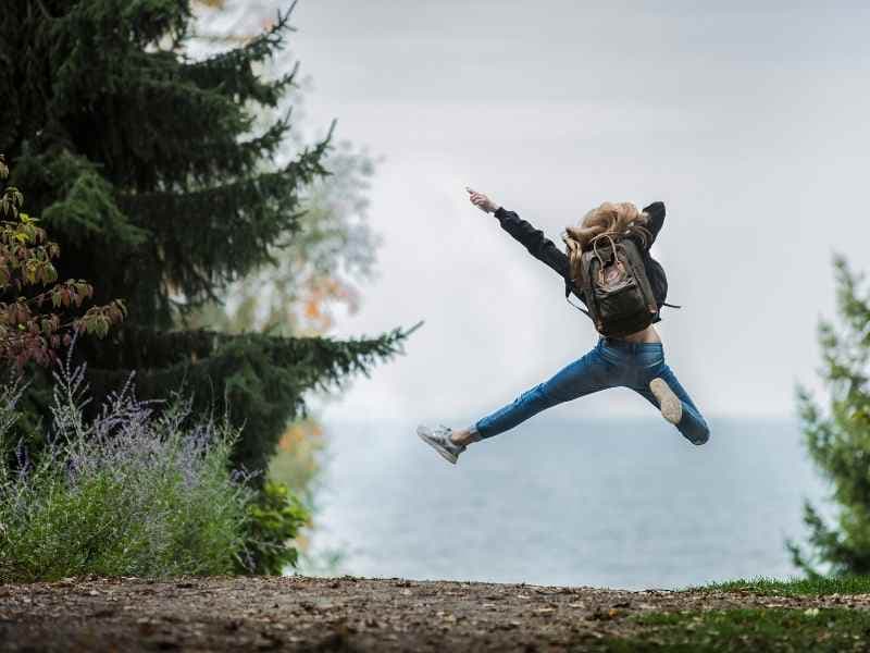 Rêver de décoller du sol : une envolée vers la liberté ou un appel à l’ancrage ?