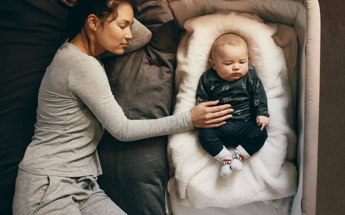 Différence entre le cycle de sommeil adulte et bébé : Comment s’adapter