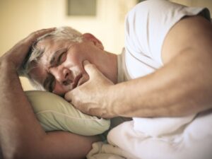 Mal de dent impossible de dormir : Nos solutions