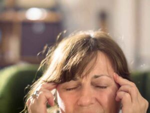 Migraine cervicale : symptômes, causes et traitement ! Agir vite pour un effet immédiat